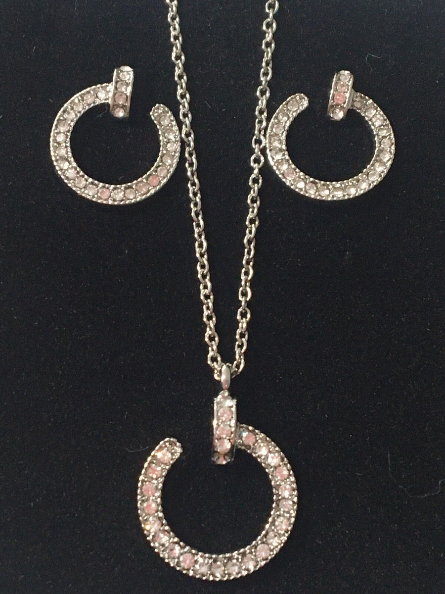 Collier Chaîne Vince Camuto Or Et Ivoire – Bijou Neuf Avec étiquettes, Style élégant