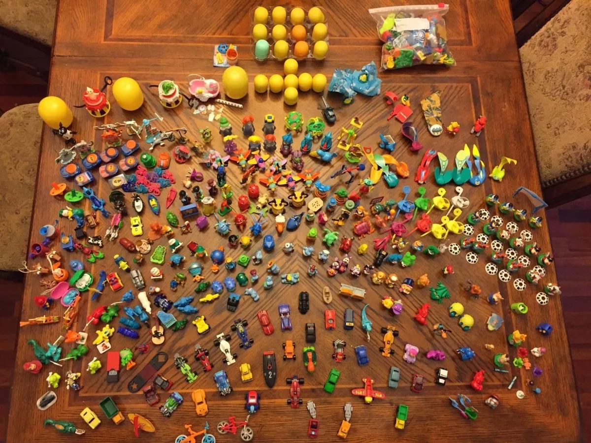 346 +HUGE lot Kinder Egg Surprise includes Vintage $$$