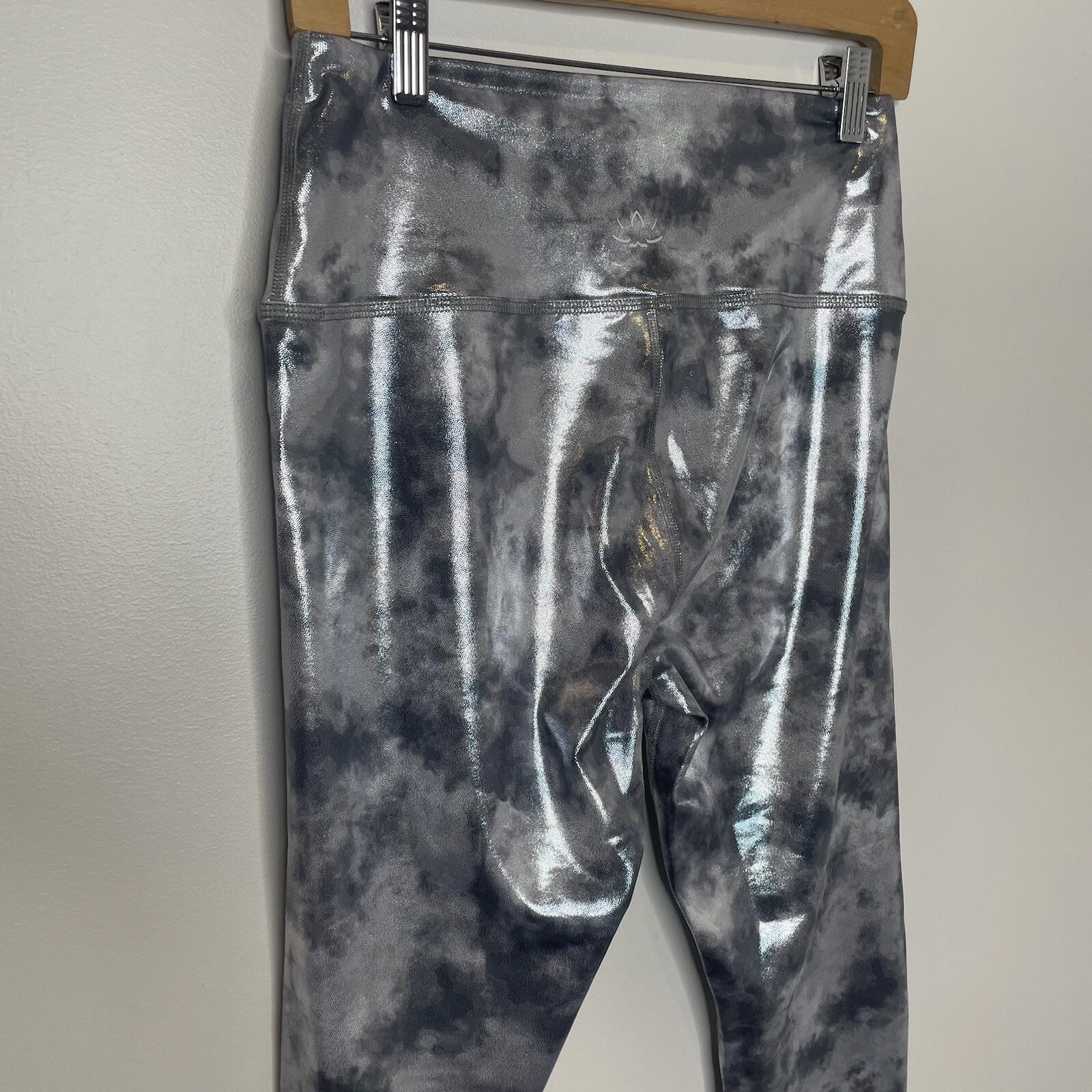 beyond-yoga high rise metallic leggings
