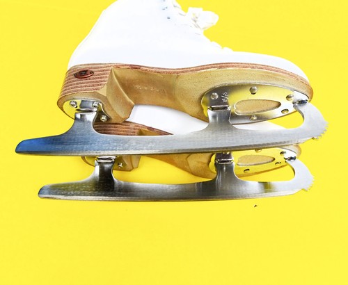 Riedell 112W 19146 White Leather Figure Ice Skating Skates Womens 5 Blade 9 1/3L - Picture 5 of 5