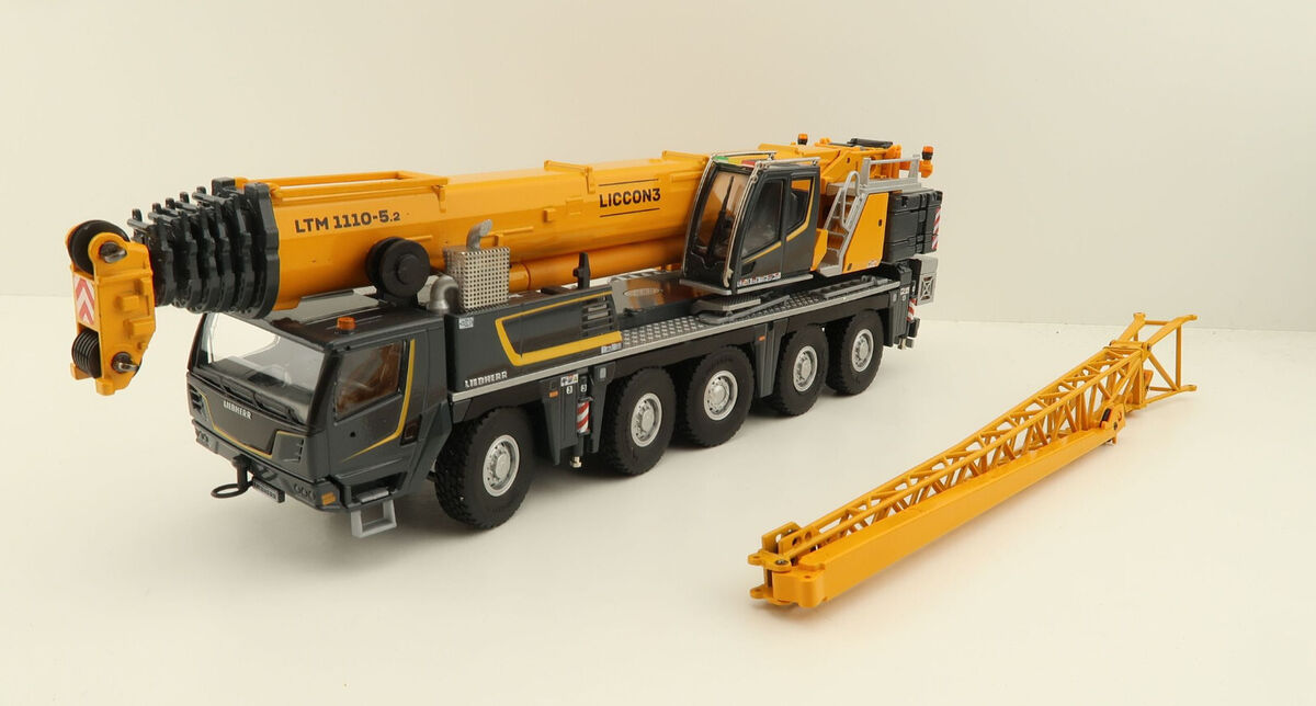 Conrad 2126/0 - Liebherr LTM 1110-5.2 5 axle Mobile Crane Conrad 2126/0 - Liebherr LTM 1110-5.2 5 axle Mobile Crane