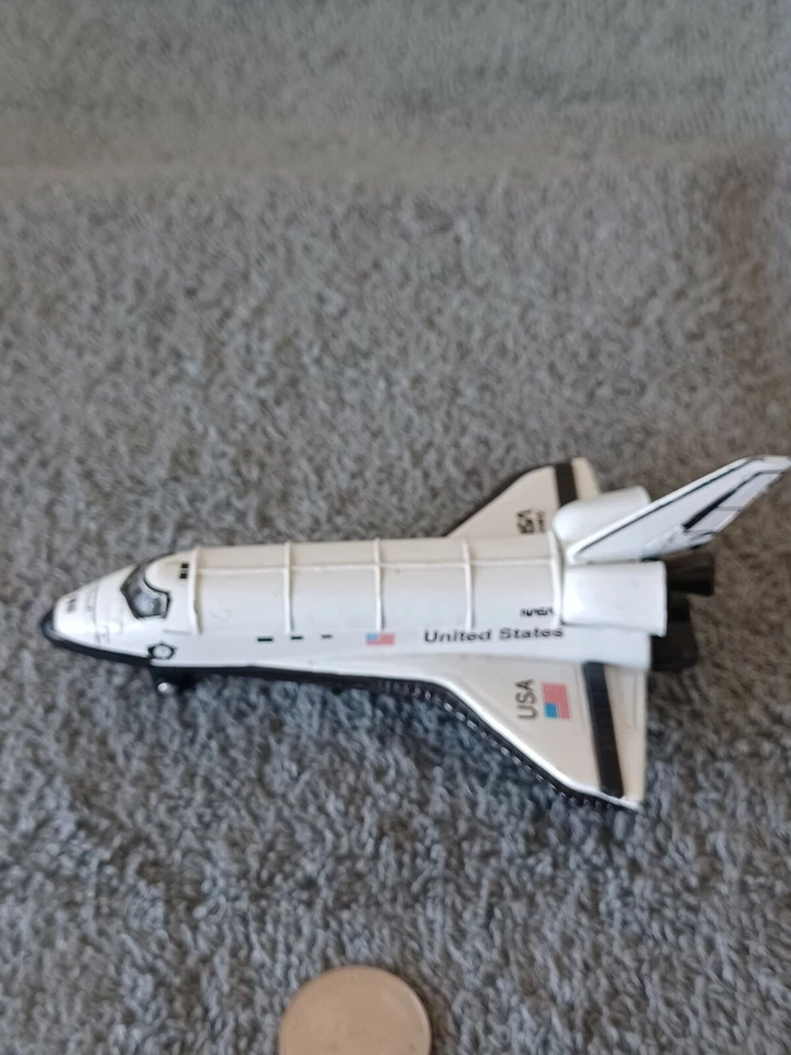 Плеймейкер NASA United States Endeavor Space Shuttle Pull Back - Изображение 4 из 4