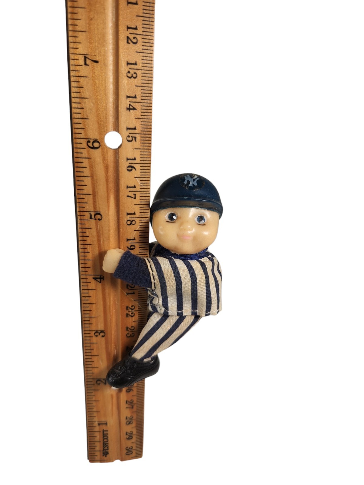 Vintage New York Yankees Hugger Grabber Holder Baseball Ornament