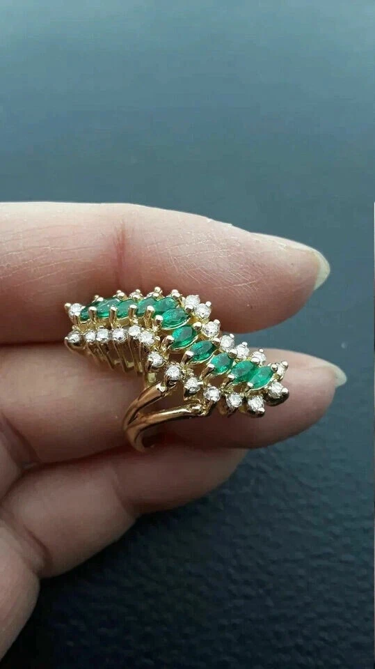 14k Yellow Gold Plated 2.80Ct Emerald Lab-Created Emerald Wedding Cluster Ring - Изображение 2 из 4