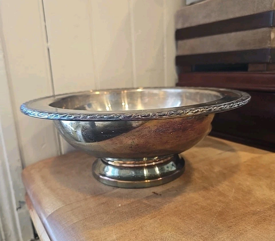 Cuenco vintage WM Rogers de Oneida Ltd. decoración de altar de platería caprichoso Foto 2 de 4