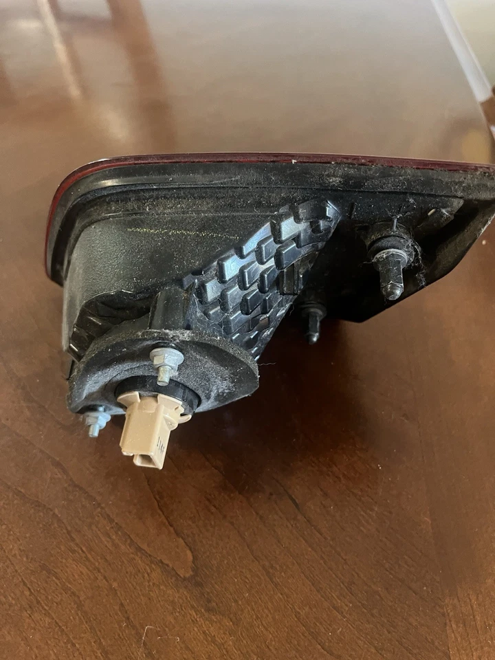 Subaru Legacy Trunk Lights Markers 2010-2014 - Image 3 of 4