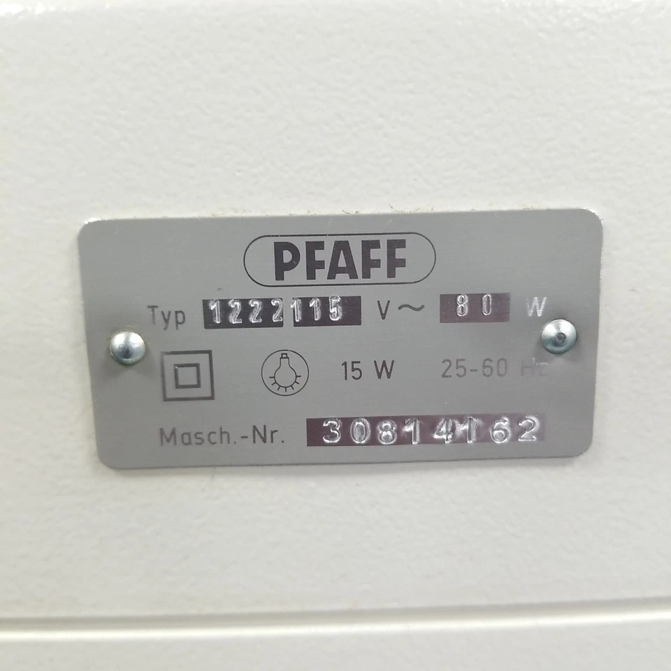 Excelente estado usado! Máquina de costura PFAFF 1222 E com estojo + pedal + acessórios + manual - Imagem 2 de 4