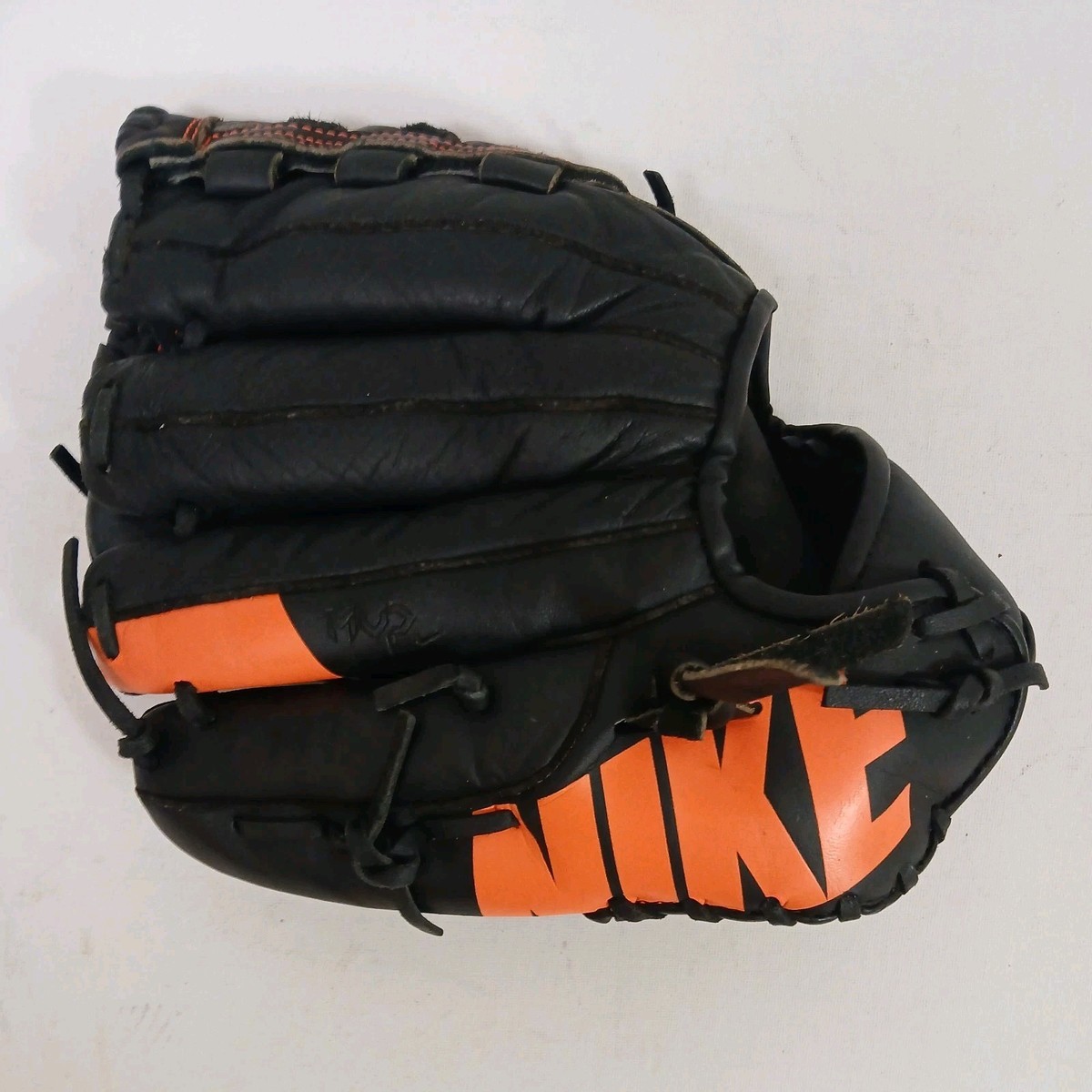 Nike MVP Edge Prospect Youth Black/Pink 11.50