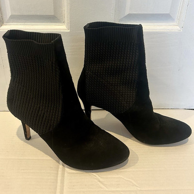 Corso Como Women's Black Knit Sock Ankle Boots Round Toe Pull On Stretch US 9