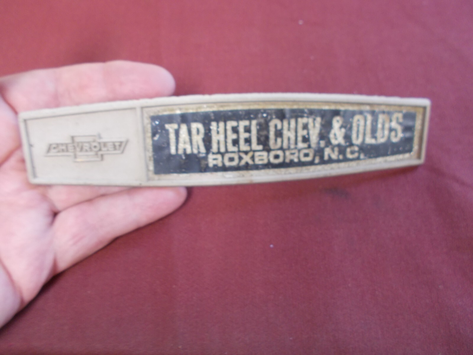 VTG DEALERSHIP EMBLEM BADGE LOG TAR HEEL CHEVROLET,OLDS ROXBORO,NC