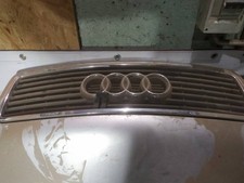 Calandre Audi 100