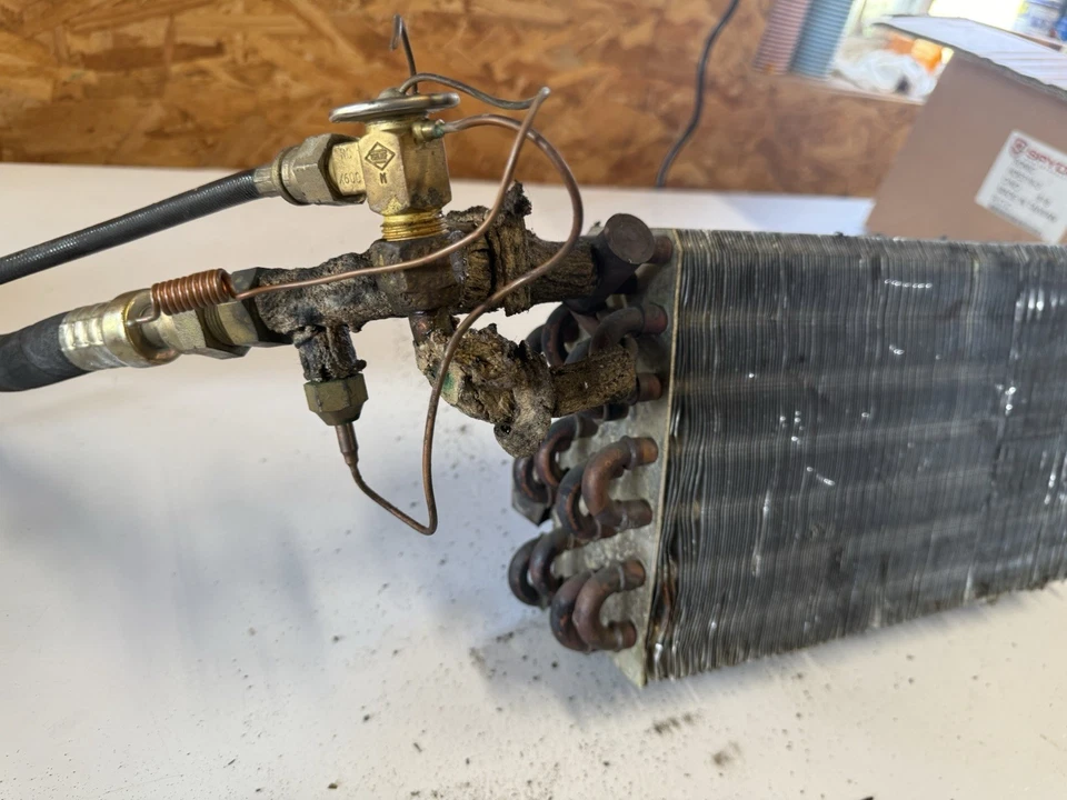 Núcleo evaporador de aire acondicionado compatible con Mercedes-Benz 450SEL 1973-1989, 450SL, 450SLC 380SL 560SL Foto 3 de 4