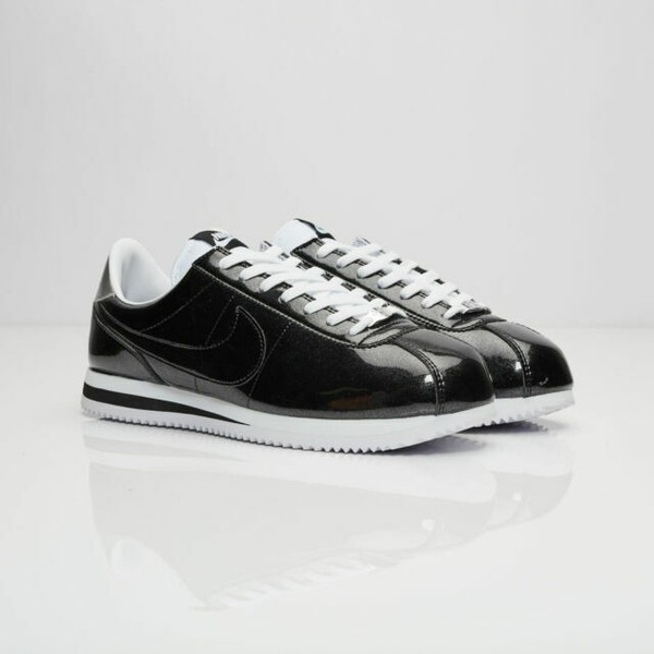 nike cortez white black metallic silver