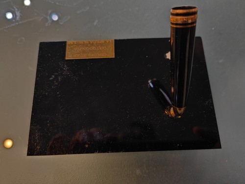 Base per Penna Montblanc Meisterstuck con inserti oro anni 80 originale - Picture 4 of 8
