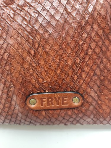 Frye Mini Snake Pattern Genuine Leather Bag Clutch With Fob Charm - Picture 4 of 12