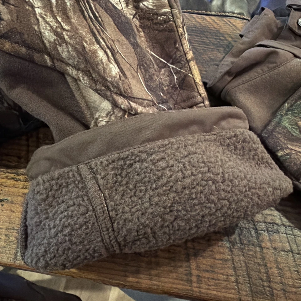 Pantalones de caza Under Armour Storm camuflados juveniles pequeños Foto 4 de 4