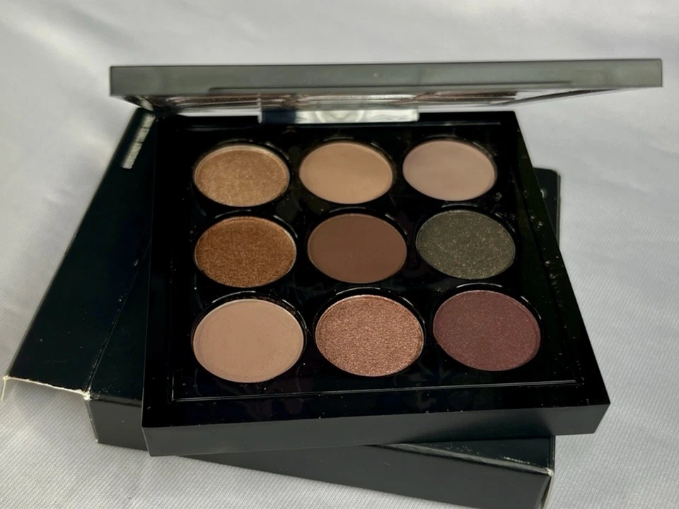 Mac Burgundy Times Nine Eyeshadow  Limited Edition / Discontinued - Image 3 of 4
