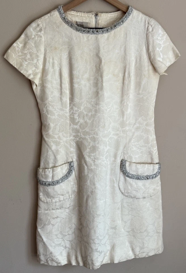 Dress Leslie Fay Vintage 50s 60s Sheath Womens Size Medium Cream Brocade Jewels - Image 2 of 4