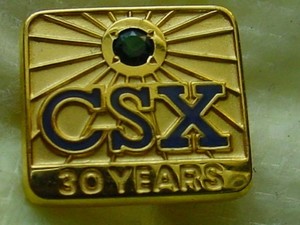 CSX Transportation 30 Years Service Pin Tie 10K GOLD Green Stone Railroad Train
