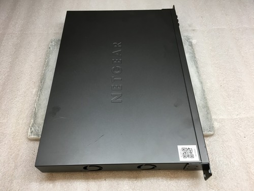 Netgear ProSafe GS752TPS 48-Port Gb Stackable Smart Switch w/PoE & 4 SFP Uplinks - Picture 7 of 7