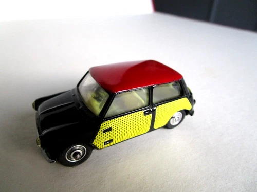 VINTAGE CORGI TOYS 249 MORRIS MINI COOPER DE-LUXE Wicker Panels