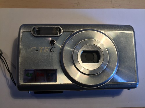 $Reduced$ Digital Cameras - Various Makes & Condition $Reduced$ - Picture 10 of 57