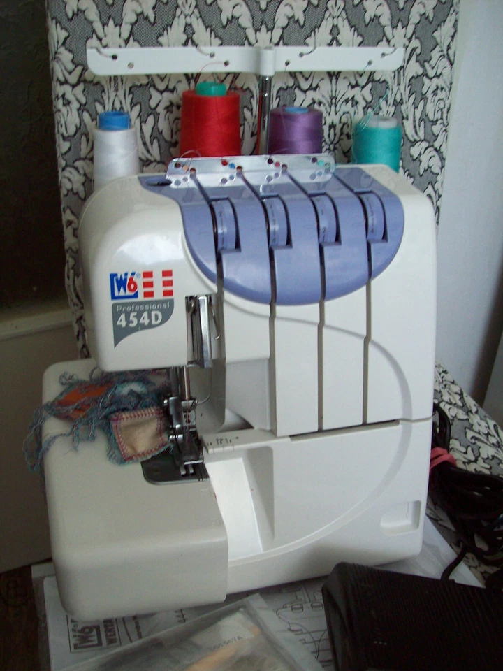 Overlock W6, 3/4 Faden, Differentialtransport - Bild 3 von 4