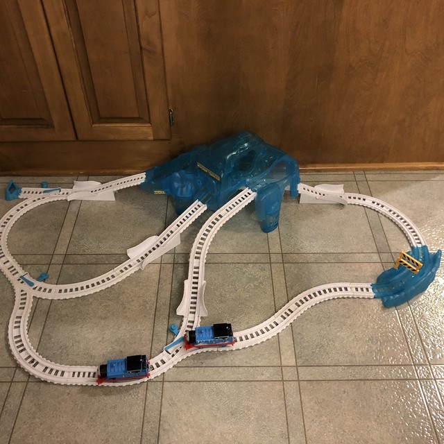 thomas trackmaster icy mountain drift
