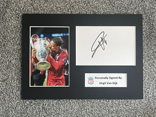 Virgil Van Dijk Signed Autograph Liverpool Memorabilia Photo Frame Mount COA - Foto 1 di 3
