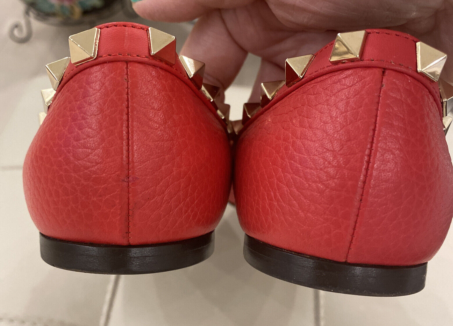 Valentino Garavani  Red Shoes Rockstud Leather Fl… - image 4