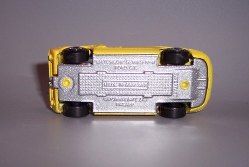 “MATCHBOX” SUPERFAST SF-41 FORD GT *MADE IN HUNGARY* YELLOW w/ GREEN STRIPE - Imagen 5 de 6