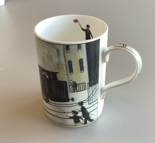 Level Crossing Lowry Mug Salford Art Gallery - Picture 3 of 5