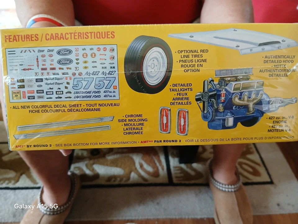 New Factory Sealed 1/25 " 1966 FORD FAIRLANE 500 " 427 Race Car Model # AMT1263 - Image 4 of 4