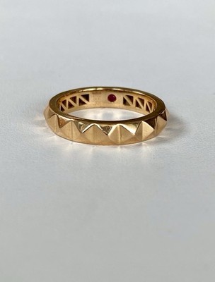 Roberto Coin 18K Gold Pyramid Studded Ring 3.4g Sz 6.5 $2100