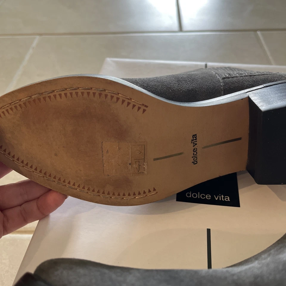 Dolce Vita Mujer Towne Botines Gris Gamuza 6 Tiradores Tacón Bloque Foto 4 de 4