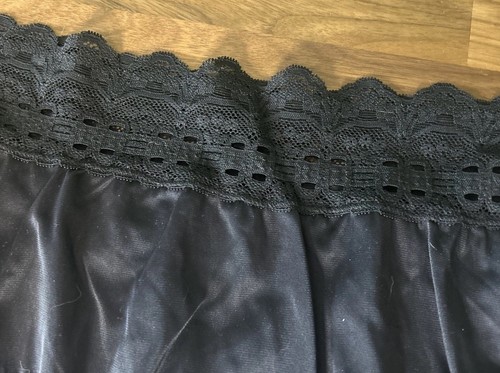 VTG Olga Secret Hug Scoop Fit Comfort High Bare Leg Brief Panties Sz 8/XL Black - Picture 2 of 4