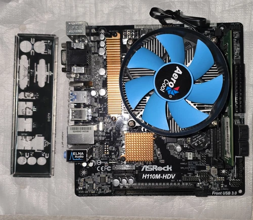 ASRock H110M-HDV + Intel Core i7-7700 + AeroCool-Kühler + 8GB RAM