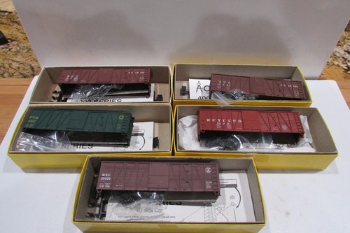 Lote de kits de vagones de carga surtidos escala HO Accurail (5) #2931 | Zustand: Used