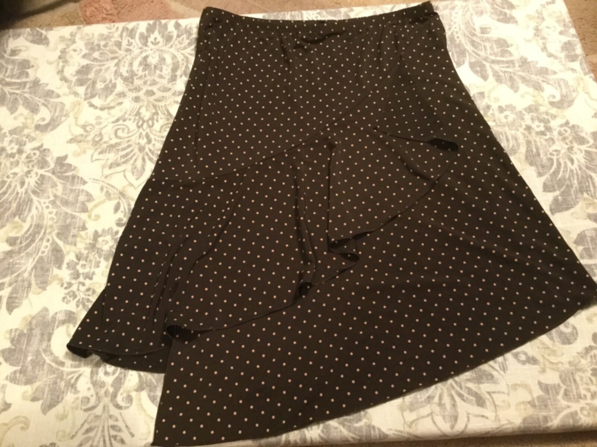 ★赤字セール／即発♪★BCBGMAXAZRIA Liya Skirt★ BCBGMAXAZRIA Women's A Line Satin Maxi Skirt, Black at