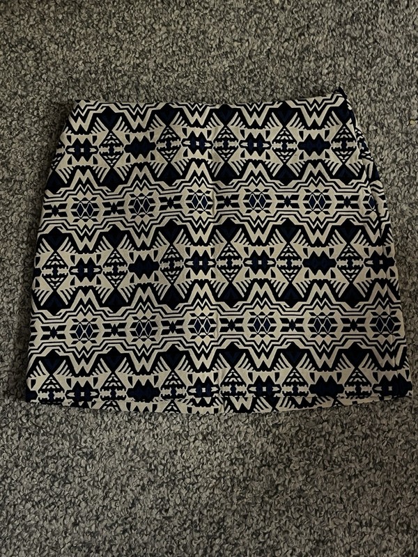 Divided by H&M Mini Skirt Tribal Print Cream Black Blue Size 4