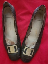 Vintage Salvatore Ferragamo Boutique Brown Leather Pumps - Low Heel Size 10B