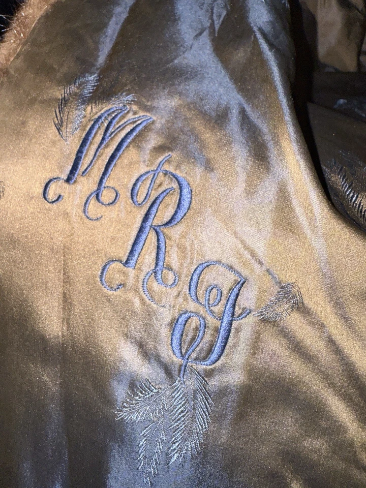 Vintage Genuine Mink Fur Stole Wrap – Monogrammed Lining Classic Old Hollywood - Image 3 of 4