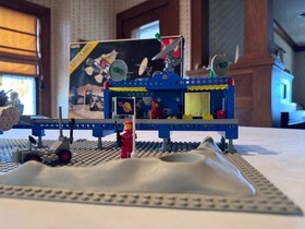 LEGO 6970 Beta-1 Command Base COMPLETE w/ Box & Instructions Vintage Space 1979