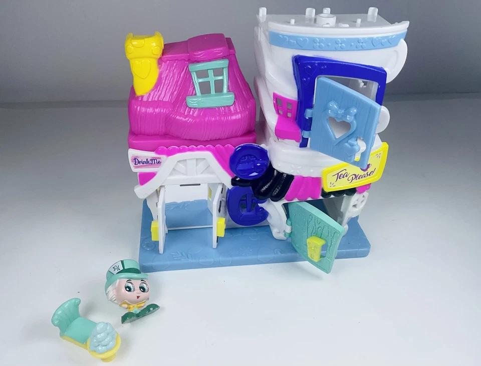 Doorables Alice In Wonderland Mad Hatter Tea Shop Disney Set w/ Bonus Alice - Image 2 of 4