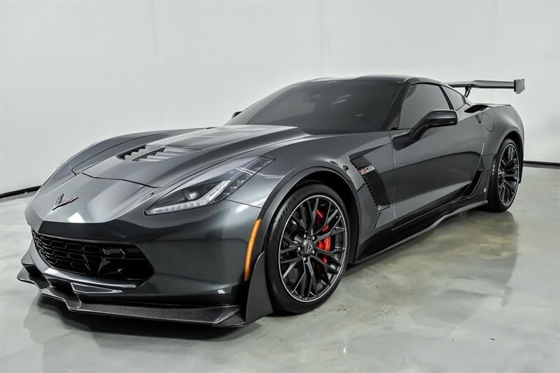 2018 Watkins Glen Gray Metallic Chevrolet Corvette   | C7 Corvette Photo 6