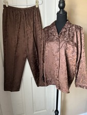 Enchanting Beautiful Two Piece Pajama Set Brown Size Medium