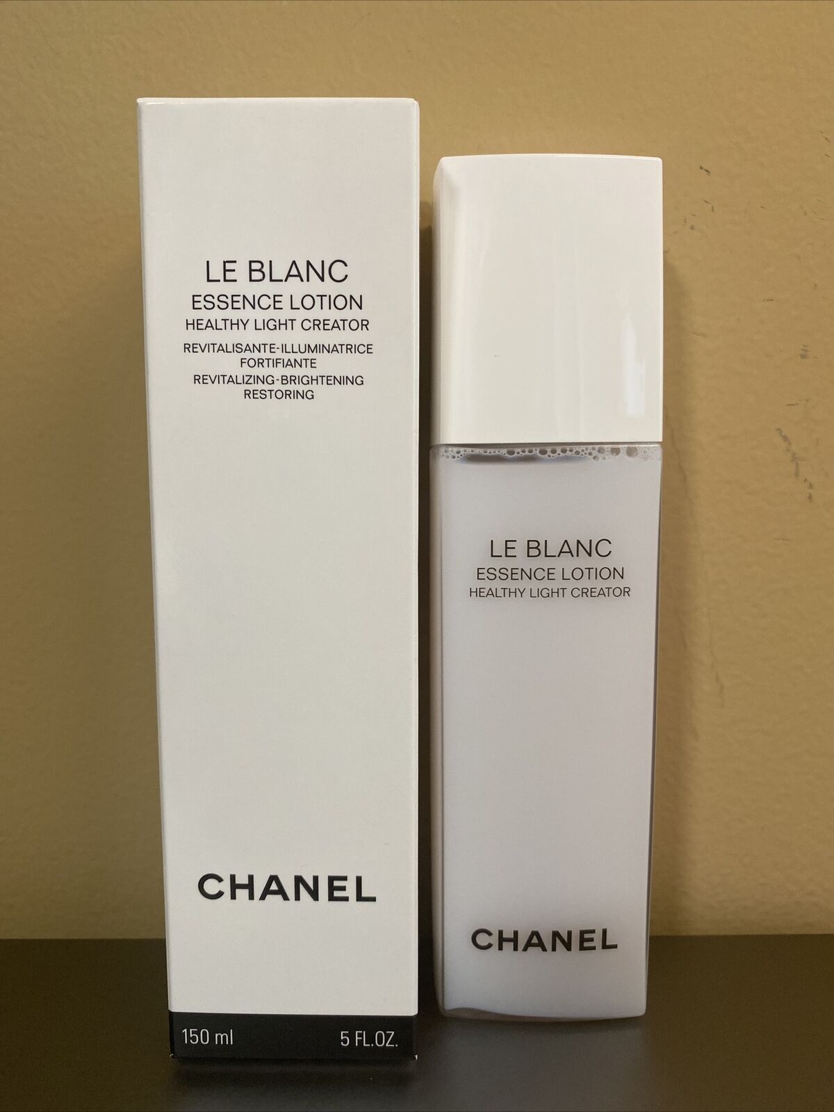 Chanel LE BLANC ESSENCE LOTION HEALTHY LIGHT CREATOR 150ml-United  States-Japan Online Shopping - Hommi