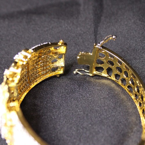 Virginia: Cream Pearl with Diamond Pave Bangle (lab-created) - Picture 2 of 4