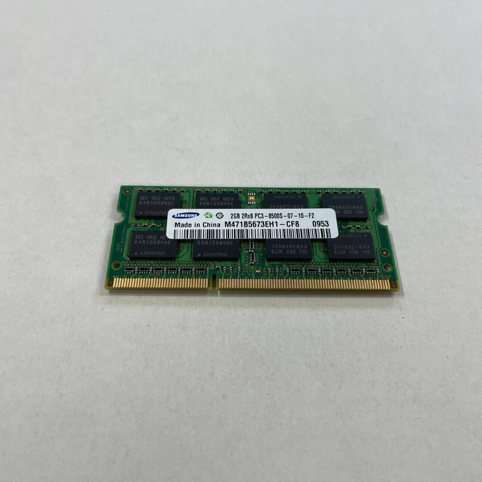 Genuine Samsung 2GB DDR3 RAM PC3-8500S 1066MHz non-ECC Memory M471B5673EH1-CF8 - Image 2 of 3
