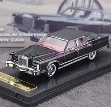 Sunstar 1:64 Black 1979 Lincoln Continental T...